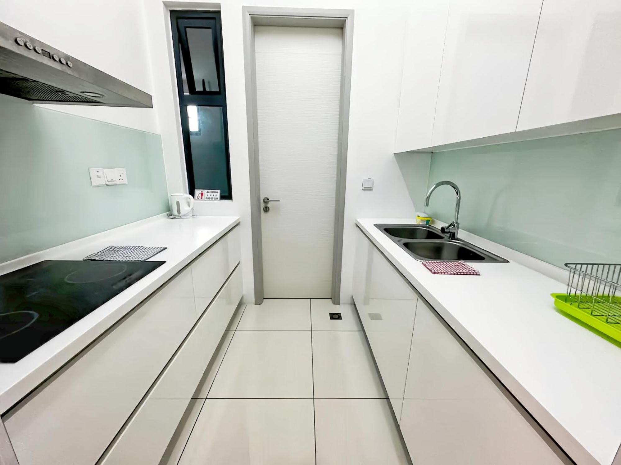 Jazz Service Suites Penang Джордж Таун Екстериор снимка