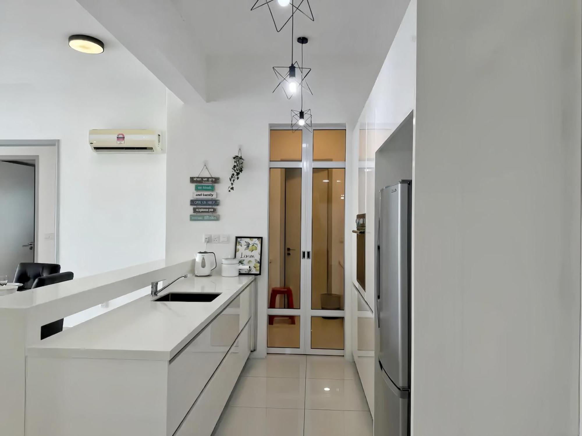 Jazz Service Suites Penang Джордж Таун Екстериор снимка