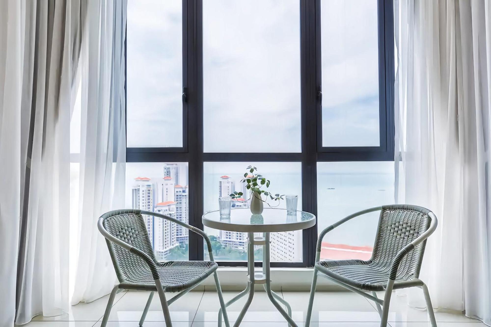 Jazz Service Suites Penang Джордж Таун Екстериор снимка