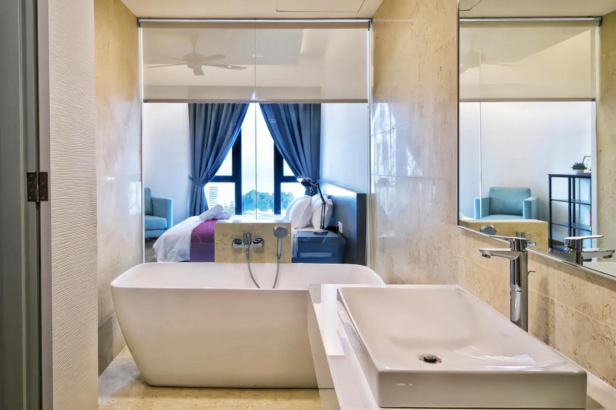 Jazz Service Suites Penang Джордж Таун Екстериор снимка
